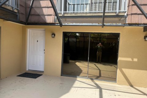 Touwnhouse à vendre à Palm Beach Gardens, Floride: 2 chambres, 148.27 m2 № 2245500 - photo 12