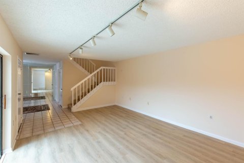 Touwnhouse à vendre à Palm Beach Gardens, Floride: 2 chambres, 148.27 m2 № 2245500 - photo 17