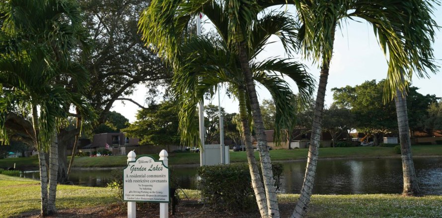 Touwnhouse à Palm Beach Gardens, Floride 2 chambres, 148.27 m2 № 2245500