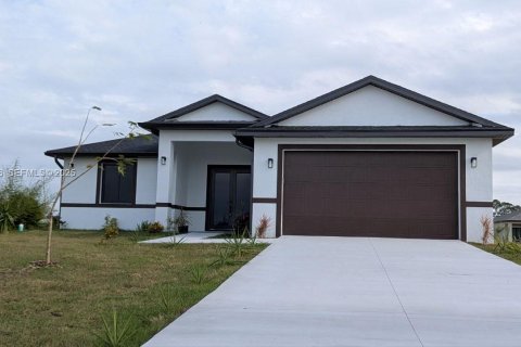 Casa en venta en LaBelle, Florida, 3 dormitorios, 138.52 m2 № 1988053 - foto 1