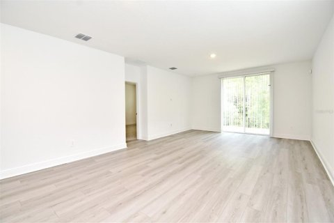 Casa en alquiler en Daytona Beach, Florida, 4 dormitorios, 156.73 m2 № 1885953 - foto 14