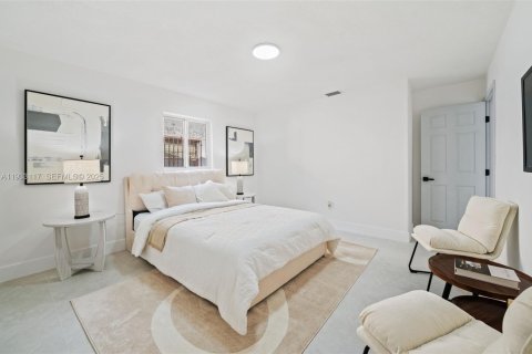 Casa en venta en Miami, Florida, 3 dormitorios, 113.15 m2 № 1993773 - foto 11