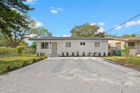 Casa en venta en Miami, Florida, 3 dormitorios, 113.15 m2 № 1993773 - foto 1