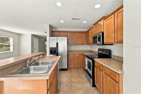 Touwnhouse à vendre à Oviedo, Floride: 3 chambres, 173.91 m2 № 2431823 - photo 17