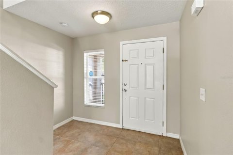 Touwnhouse à vendre à Oviedo, Floride: 3 chambres, 173.91 m2 № 2431823 - photo 5