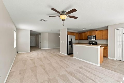 Touwnhouse à vendre à Oviedo, Floride: 3 chambres, 173.91 m2 № 2431823 - photo 9
