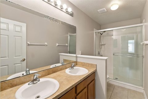 Touwnhouse à vendre à Oviedo, Floride: 3 chambres, 173.91 m2 № 2431823 - photo 28