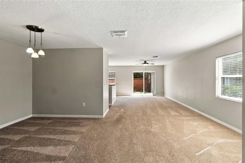 Touwnhouse à vendre à Oviedo, Floride: 3 chambres, 173.91 m2 № 2431823 - photo 7