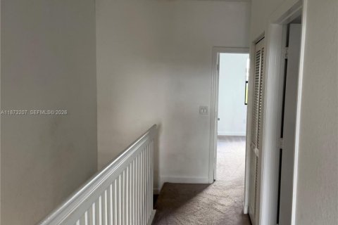 Townhouse in Miami, Florida 3 bedrooms, 130.34 sq.m. № 2052988 - photo 7