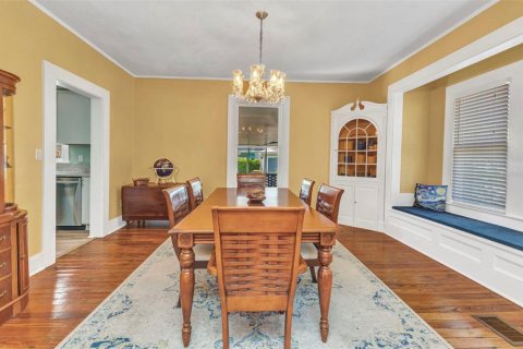 House in Punta Gorda, Florida 5 bedrooms, 170.94 sq.m. № 1792350 - photo 20