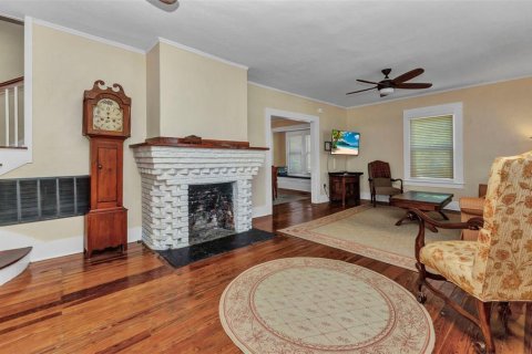 House in Punta Gorda, Florida 5 bedrooms, 170.94 sq.m. № 1792350 - photo 7