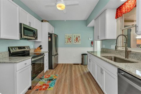 House in Punta Gorda, Florida 5 bedrooms, 170.94 sq.m. № 1792350 - photo 24