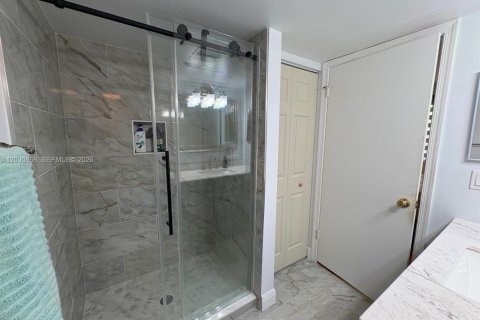 Снять в аренду кондоминиум в Корал-Спрингс, Флорида 2 спальни, 74.79м2, № 2077940 - фото 9