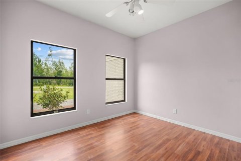 Villa ou maison à vendre à Haines City, Floride: 4 chambres, 233.74 m2 № 2216205 - photo 14