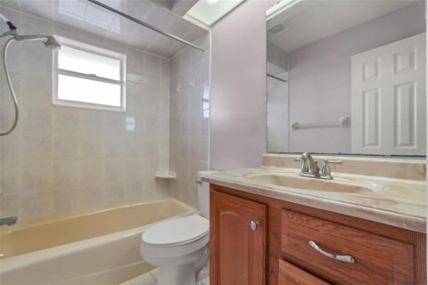 Villa ou maison à vendre à Haines City, Floride: 4 chambres, 233.74 m2 № 2216205 - photo 26