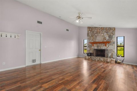 Villa ou maison à vendre à Haines City, Floride: 4 chambres, 233.74 m2 № 2216205 - photo 11