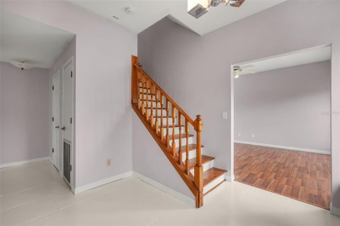 Villa ou maison à vendre à Haines City, Floride: 4 chambres, 233.74 m2 № 2216205 - photo 6