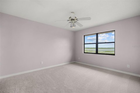 Villa ou maison à vendre à Haines City, Floride: 4 chambres, 233.74 m2 № 2216205 - photo 24