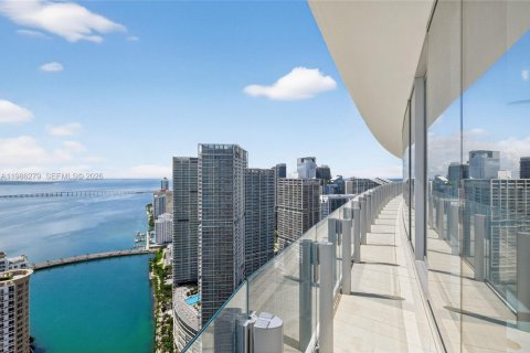 Condo in Miami, Florida, 4 bedrooms № 2248020 - photo 14