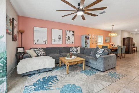 Casa en venta en Sun City Center, Florida, 6 dormitorios, 242.85 m2 № 1815380 - foto 8
