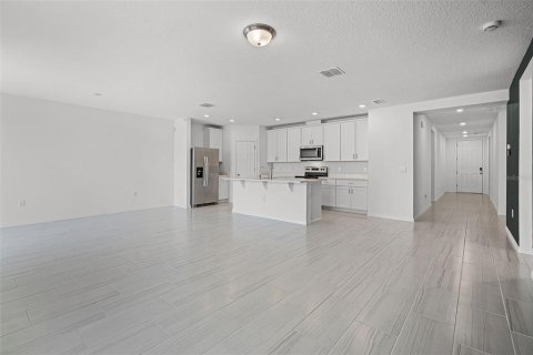 Villa ou maison à louer à Haines City, Floride: 4 chambres, 169.36 m2 № 1772825 - photo 6