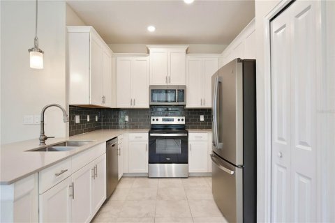 Villa ou maison à louer à Orlando, Floride: 4 chambres, 189.52 m2 № 2111772 - photo 10