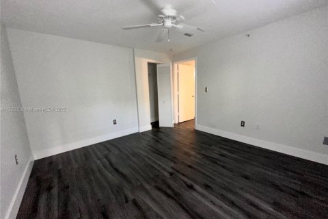 Copropriété à vendre à Miami Beach, Floride: 1 chambre, 49.24 m2 № 1937596 - photo 10