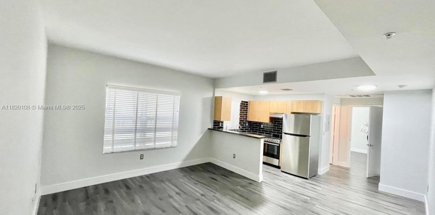 Condominio en Miami Beach, Florida, 1 dormitorio № 1937596