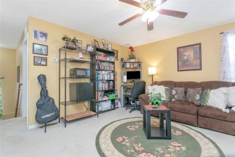 Villa ou maison à vendre à Valrico, Floride: 4 chambres, 209.4 m2 № 2231648 - photo 17