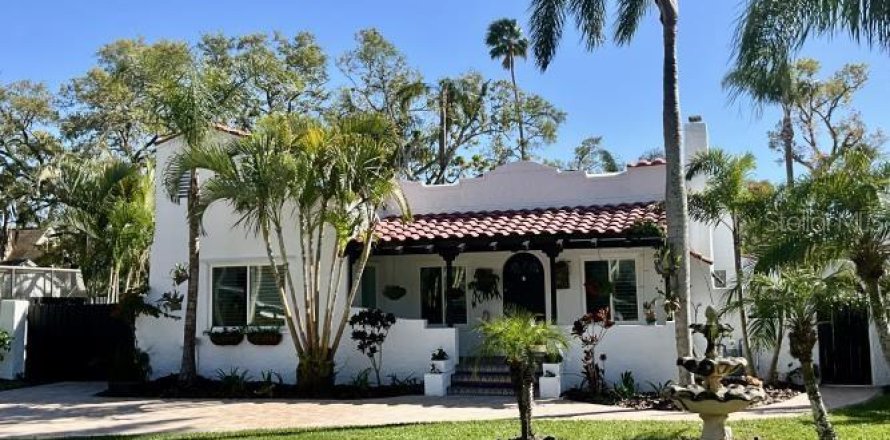 Villa ou maison à Clearwater, Floride 4 chambres, 179.86 m2 № 1629906