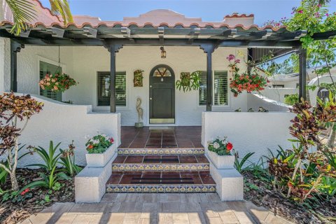 Villa ou maison à vendre à Clearwater, Floride: 4 chambres, 179.86 m2 № 1629906 - photo 2