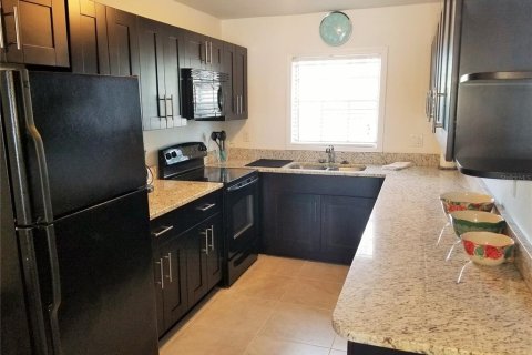Adosado en alquiler en Saint Petersburg, Florida, 2 dormitorios, 109.25 m2 № 1568255 - foto 24