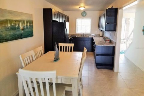 Adosado en alquiler en Saint Petersburg, Florida, 2 dormitorios, 109.25 m2 № 1568255 - foto 23