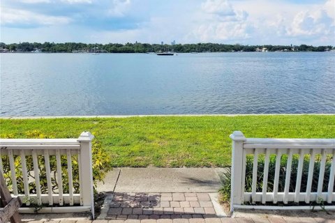 Adosado en alquiler en Saint Petersburg, Florida, 2 dormitorios, 109.25 m2 № 1568255 - foto 5