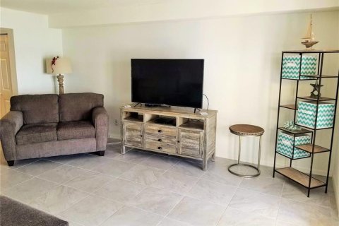 Adosado en alquiler en Saint Petersburg, Florida, 2 dormitorios, 109.25 m2 № 1568255 - foto 21