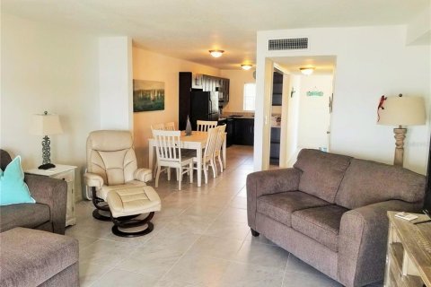 Adosado en alquiler en Saint Petersburg, Florida, 2 dormitorios, 109.25 m2 № 1568255 - foto 19