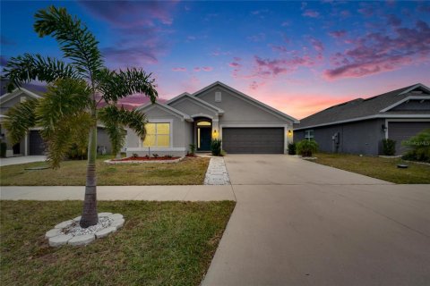 House in Wimauma, Florida 3 bedrooms, 158.31 sq.m. № 2236791