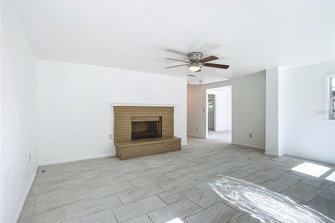House in Lakeland, Florida 3 bedrooms, 130.9 sq.m. № 1885918 - photo 6