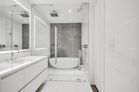 Снять в аренду кондоминиум в Майами, Флорида 64.85м2, № 1811473 - фото 5