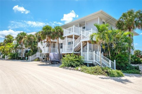 Condo in Placida, Florida, 3 bedrooms  № 2384171