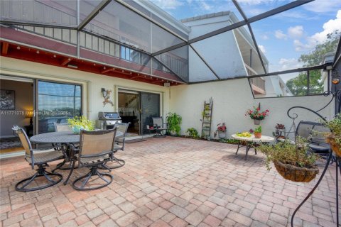 Touwnhouse à vendre à Hollywood, Floride: 2 chambres, 127.74 m2 № 1731252 - photo 27