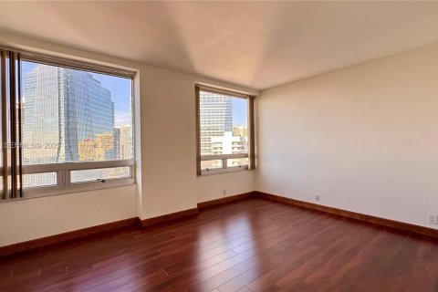 Купить кондоминиум в Майами, Флорида 2 спальни, 157.66м2, № 1985876 - фото 11