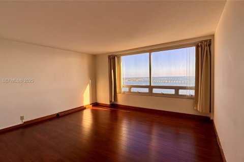 Купить кондоминиум в Майами, Флорида 2 спальни, 157.66м2, № 1985876 - фото 8