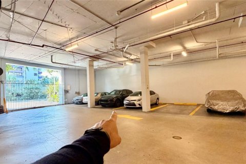 Condominio en venta en Miami, Florida, 2 dormitorios, 157.66 m2 № 1985876 - foto 12