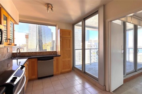 Купить кондоминиум в Майами, Флорида 2 спальни, 157.66м2, № 1985876 - фото 3