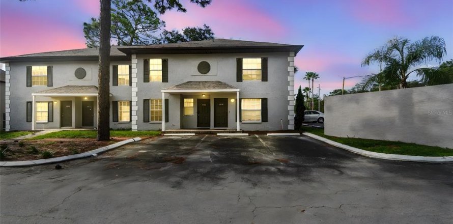 Adosado en Tampa, Florida 3 dormitorios, 127.09 m2 № 1908502