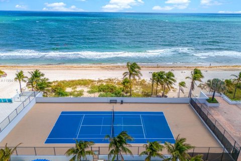 Купить кондоминиум в Помпано-Бич, Флорида 2 спальни, 145.86м2, № 2062636 - фото 22