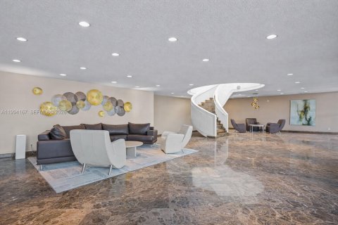 Купить кондоминиум в Помпано-Бич, Флорида 2 спальни, 145.86м2, № 2062636 - фото 29