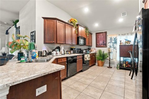 Villa ou maison à louer à Haines City, Floride: 3 chambres, 172.8 m2 № 2406783 - photo 6