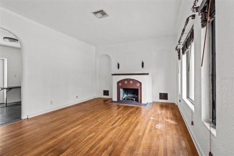 House in Saint Petersburg, Florida 2 bedrooms, 164.81 sq.m. № 1733427 - photo 17